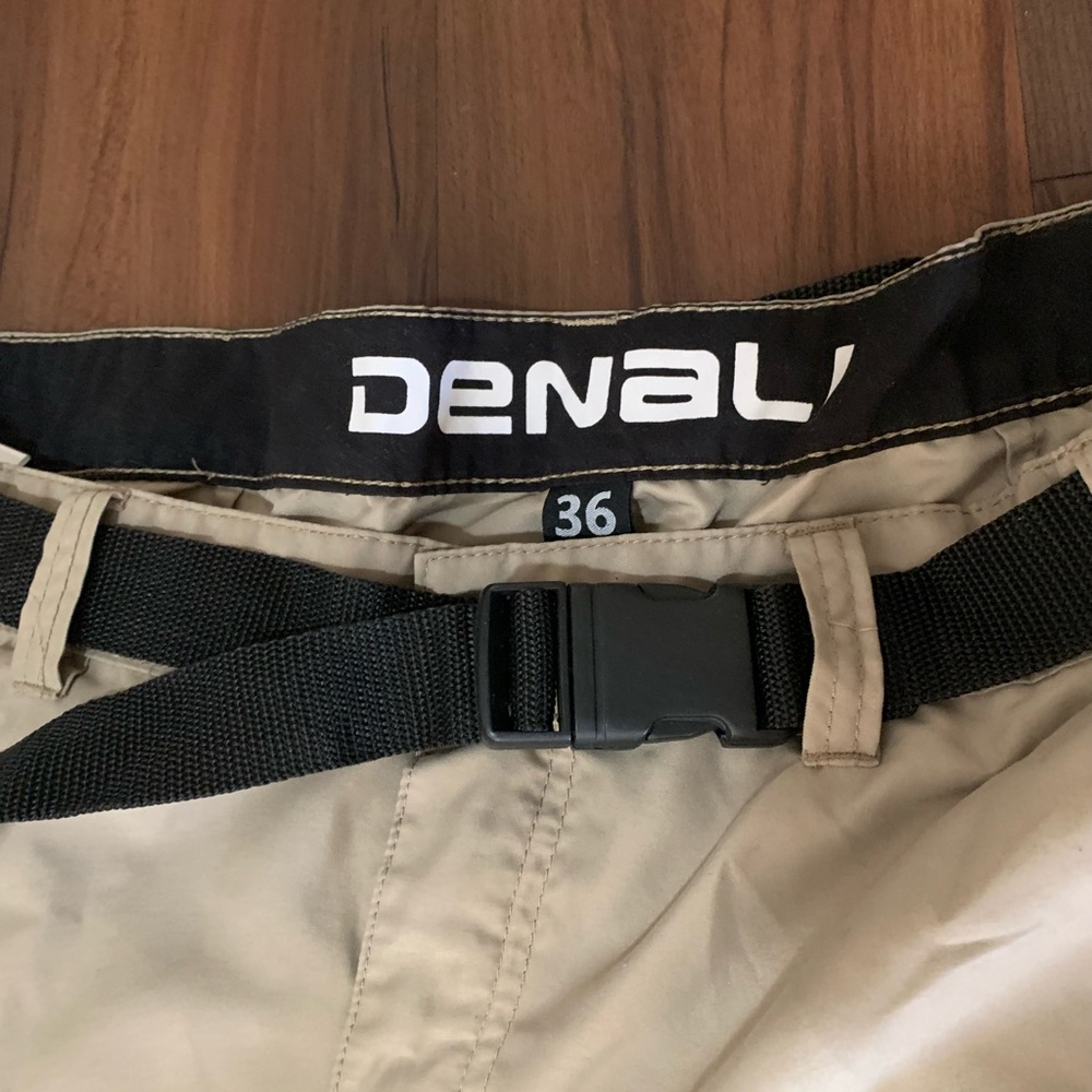 MENS SHORTS SIZE 36